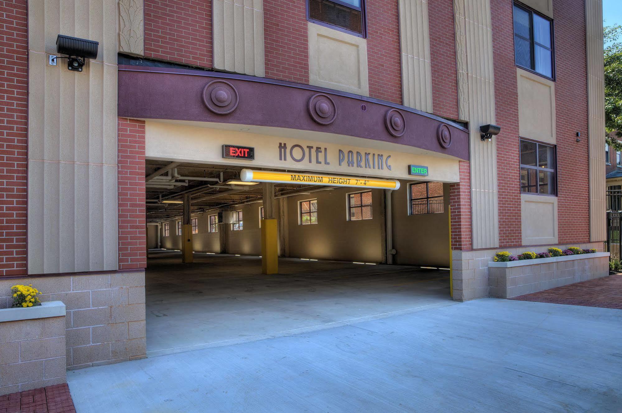The Hotel Warner West Chester Exterior photo